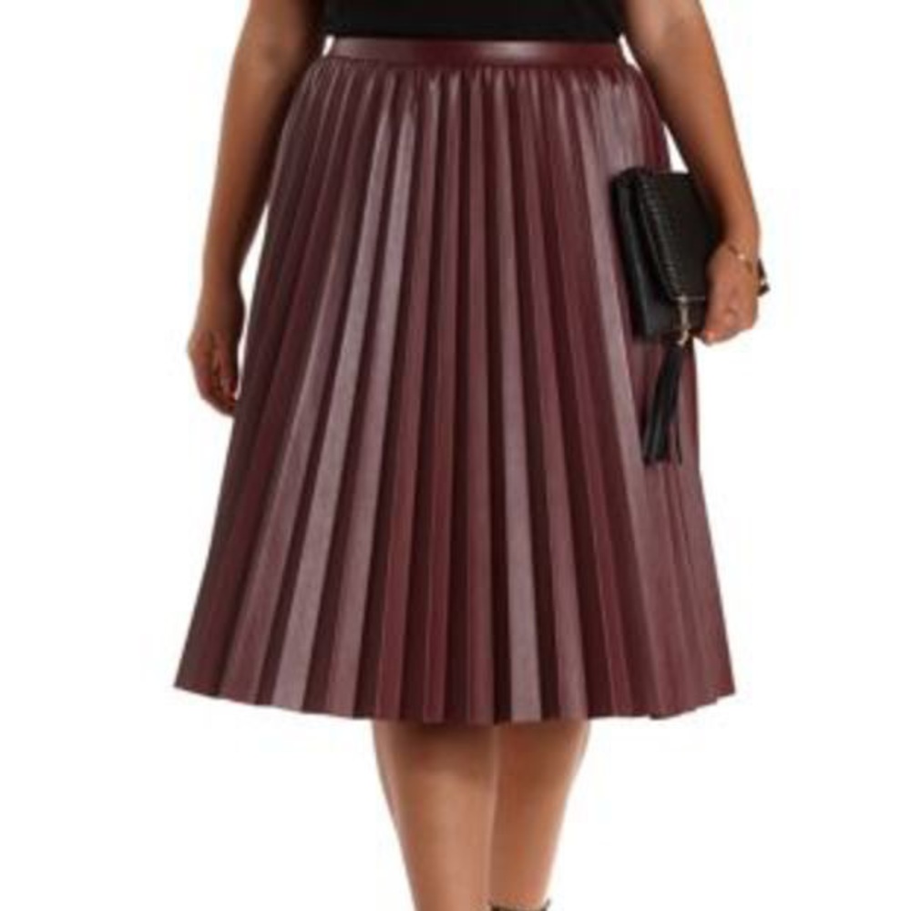 Oxblood Pleated Faux Leather Midi Skirt (Size 2X)